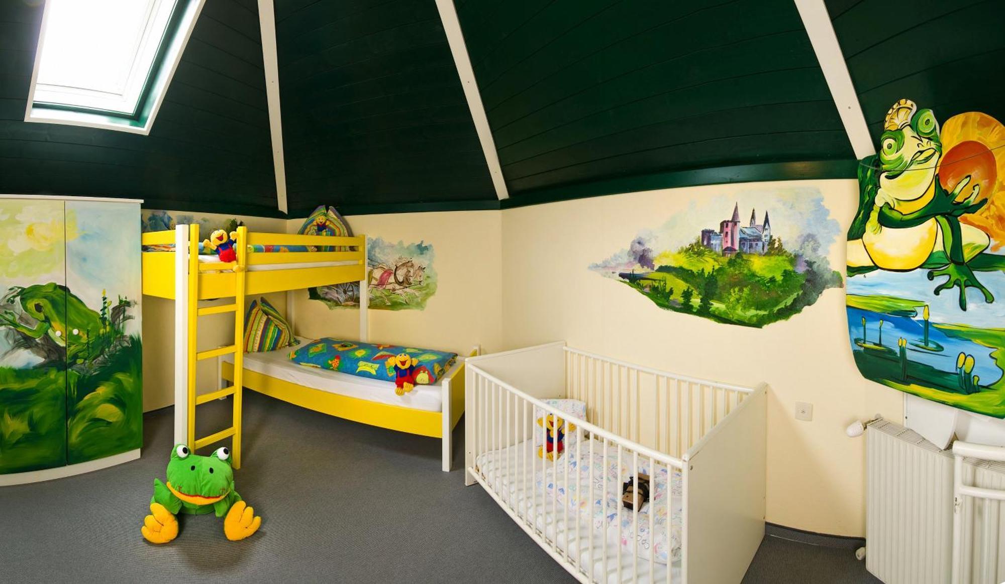 Smileys Kinderhotel Trebesing Dış mekan fotoğraf